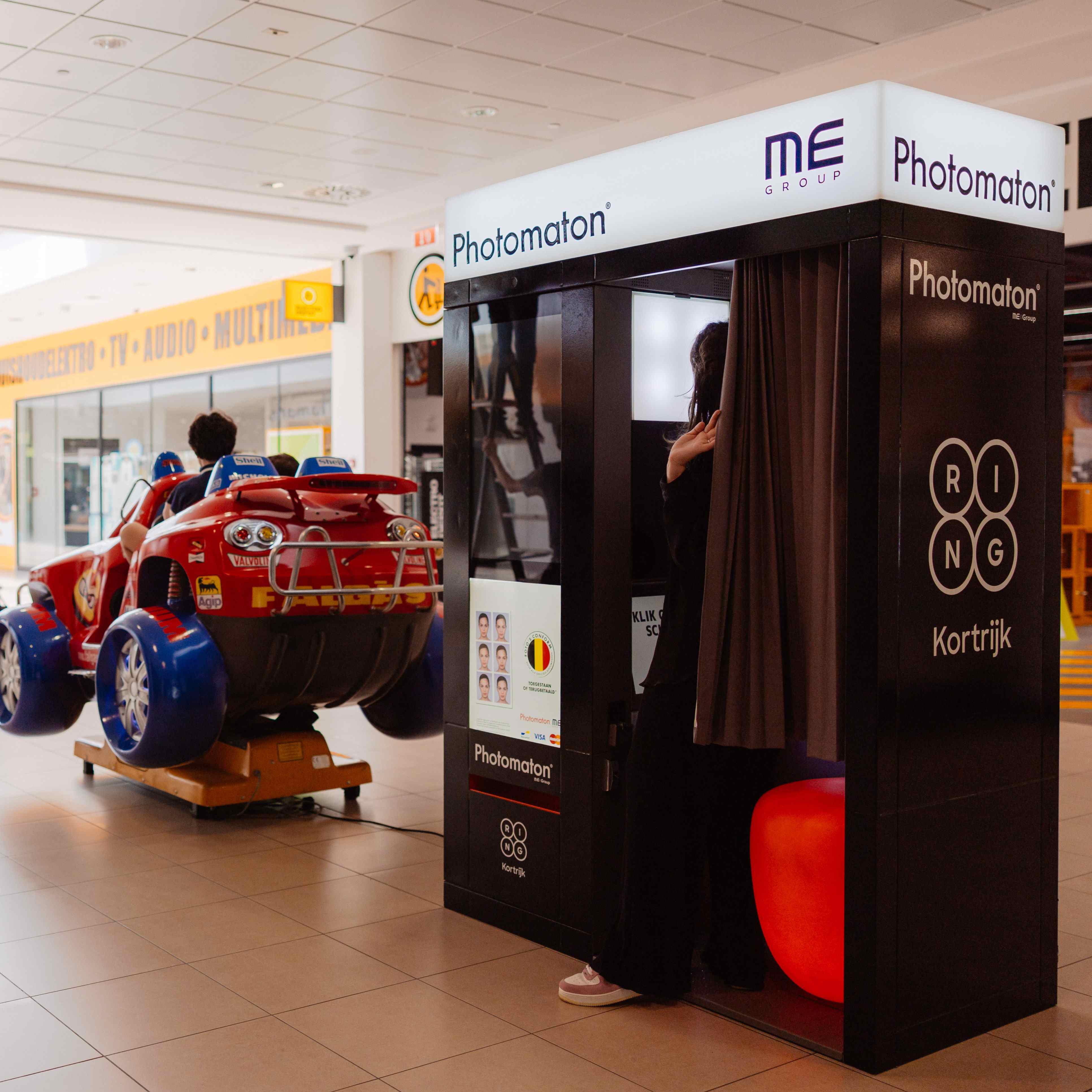Ring Kortrijk - The Point Services - Photomaton